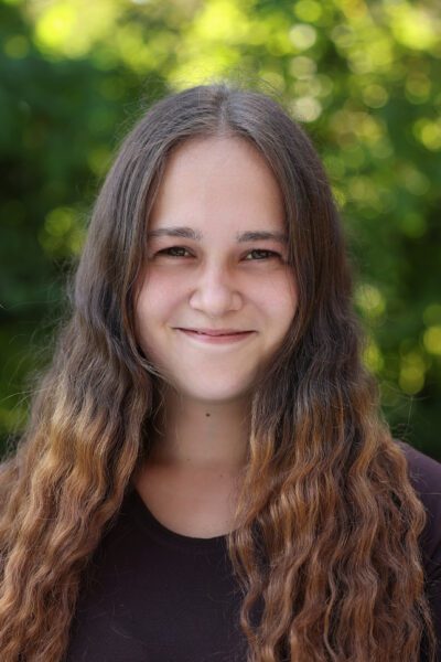 Anna deutschsprachige Kindergartenassistentin
